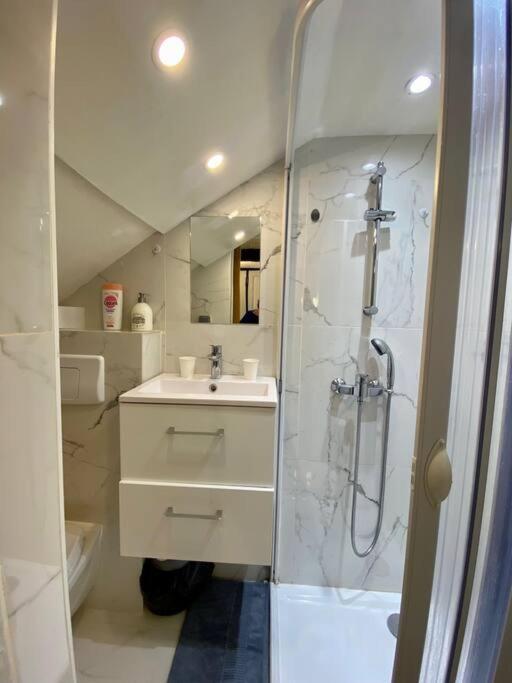 Chez Caro Apartment L'Escarene Ngoại thất bức ảnh